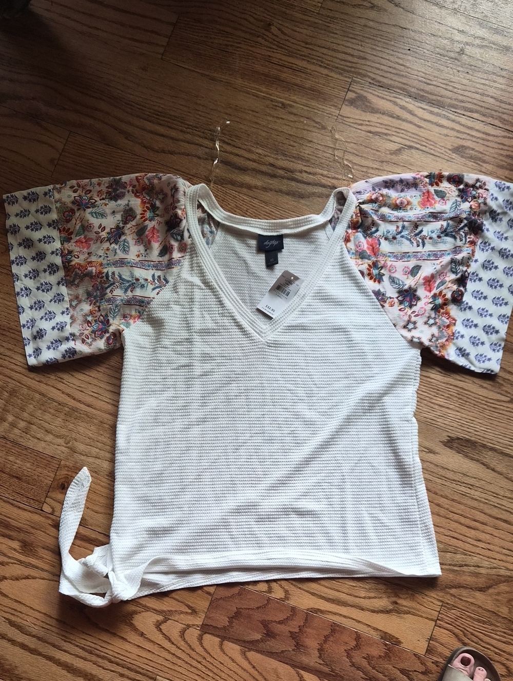 Daytrip Cream Knit V-Neck Top with Floral Patchwork Puff Sleeves